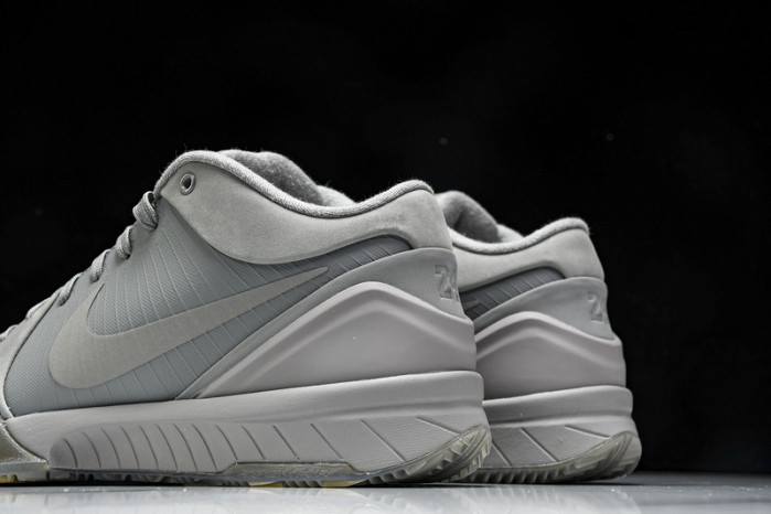 Nike Zoom Kobe 4