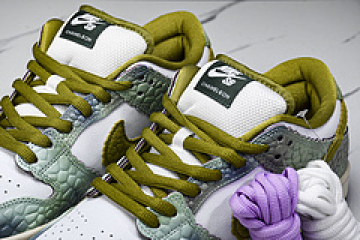 Alexis Sablone x Dunk Low SB