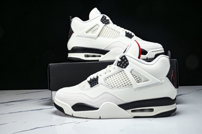 Air Jordan 4“Flight Club” IM4002-100