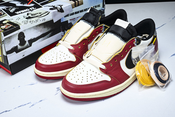 (2025) Air Jordan 1 Retro Low OG Chicago HQ6998-600