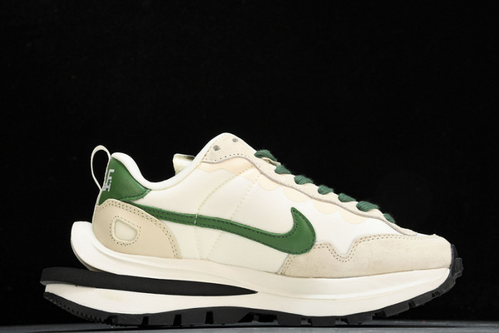 sacai x vaporwaffle