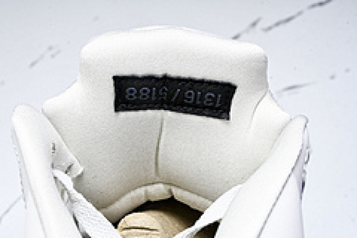 Air Jordan 5 Retro "Light Orewood Brown" HF3183-001