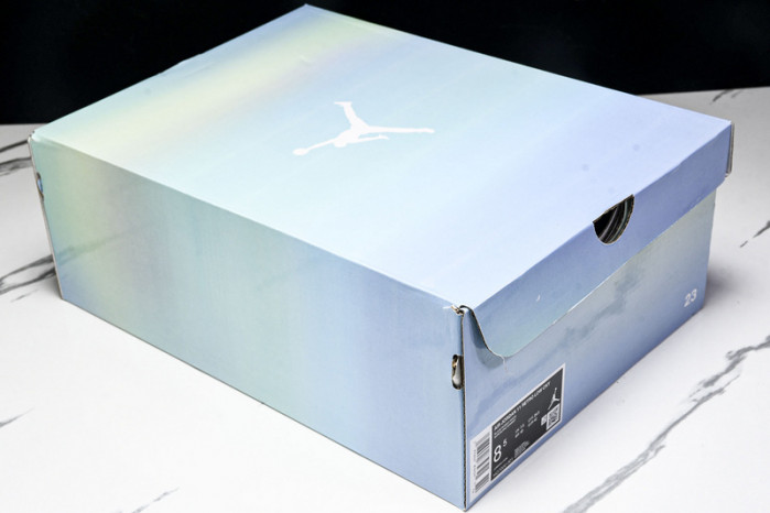 Air Jordan 11 Low HQ7000-001