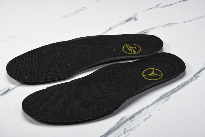 Titan x Air Jordan 23 CZ6222-001