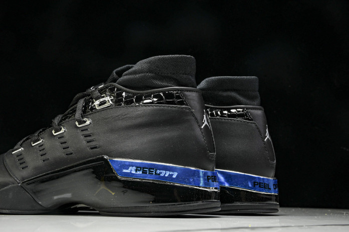 Air Jordan 17 OG Low Black Chrome 303891-004
