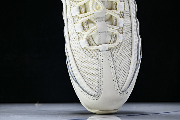 Nike Air Max 95 OG Reverse IB4453-100