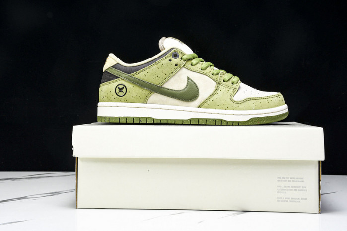 Yuto Horigome x Nike SB Dunk Low HF8022-300