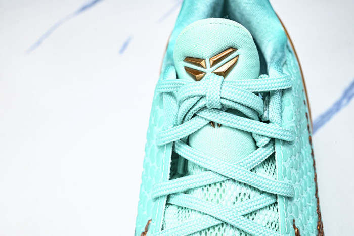 Jalen Brunson x Nike Kobe 6 Protro “Statue of Liberty” IQ5774-300