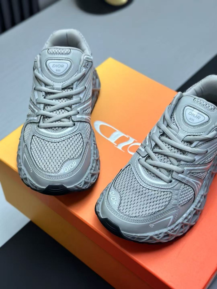 DR B35 LOW-TOP SNEAKERS DR-179