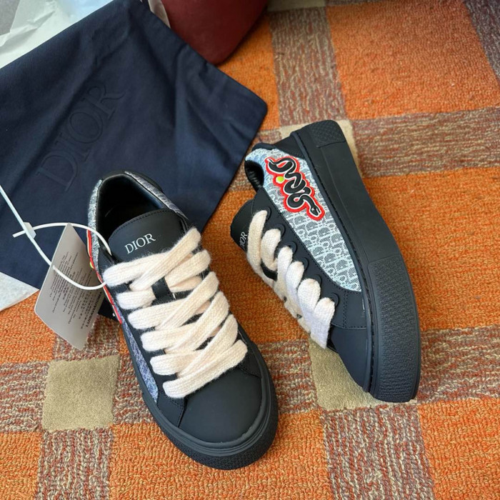 DR B33 LOW-TOP SNEAKERS DR-74