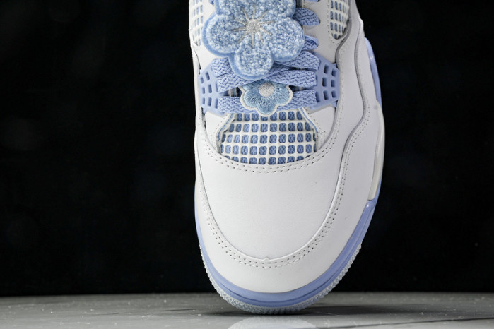 Air Jordan 4 WMNS "Aluminum" HV0823-100