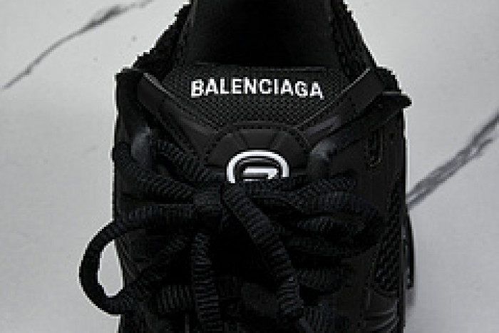 BL RUNNER SNEAKERS (MATTE) W3RBT 1000