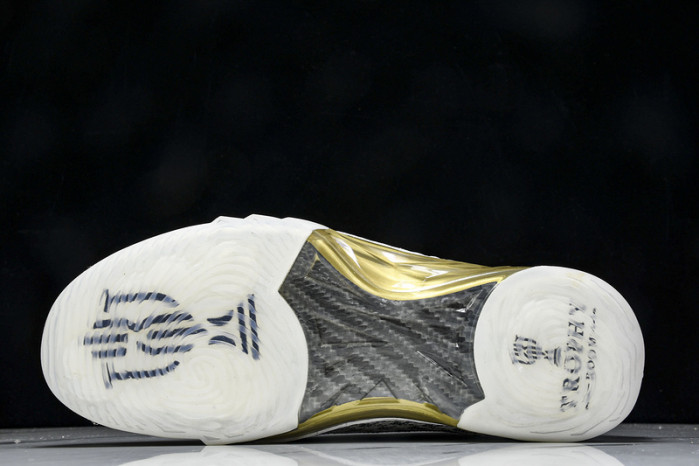 Air Jordan Trophy Room x Air Jordan 23 Retro