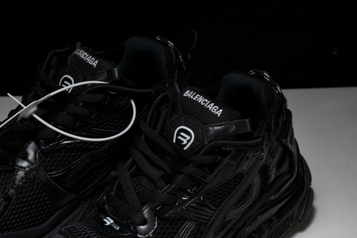 BL RUNNER SNEAKERS (GLOSSY) W3RNY-0135