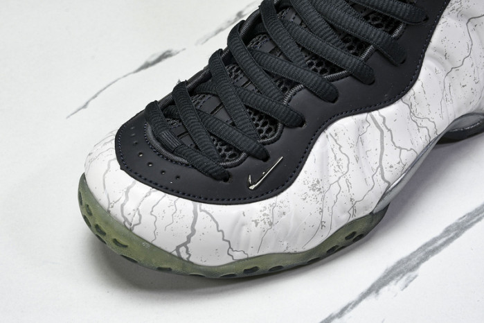 Nike Air Foamposite One Tekken 8 Jin Kazama HF6367-001