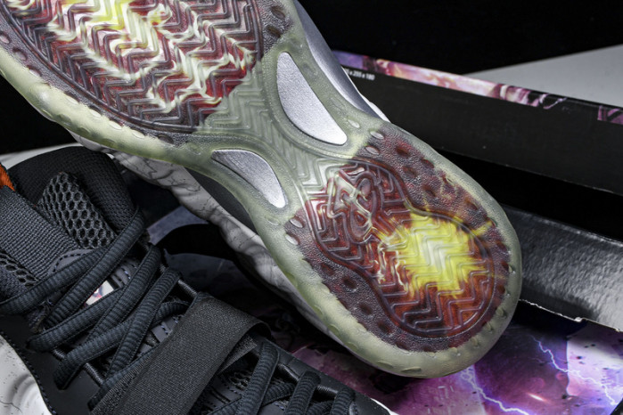 Nike Air Foamposite One Tekken 8 Jin Kazama HF6367-001