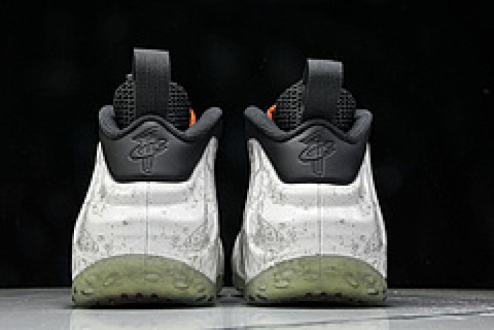 Nike Air Foamposite One Tekken 8 Jin Kazama HF6367-001