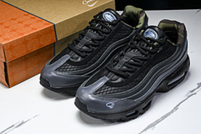 Corteiz x Air Max 95 SP FB2709-002