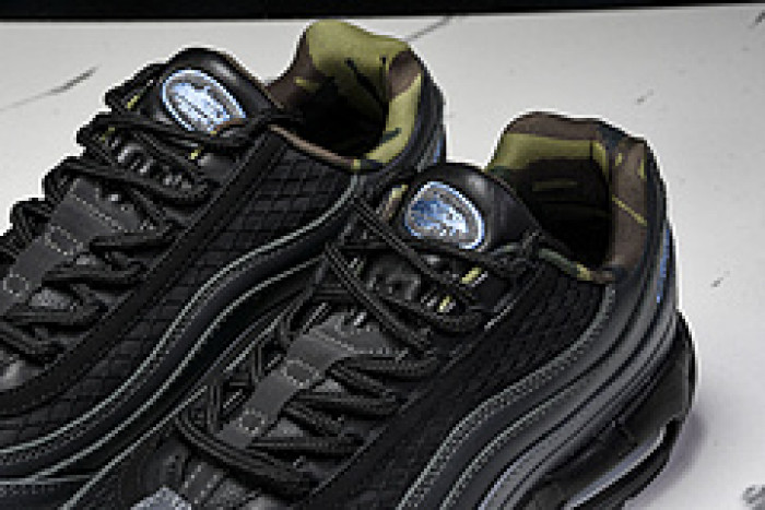 Corteiz x Air Max 95 SP FB2709-002