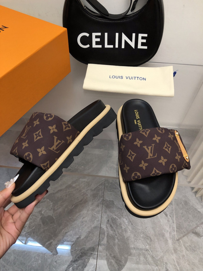 lovt sandal