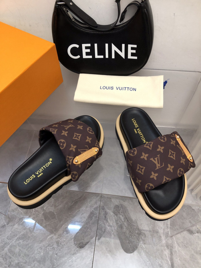 lovt sandal