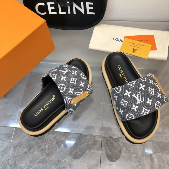 lovt sandal