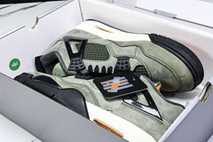 (2025)UNDEFEATED x Air Jordan 4 OG IB1519-200