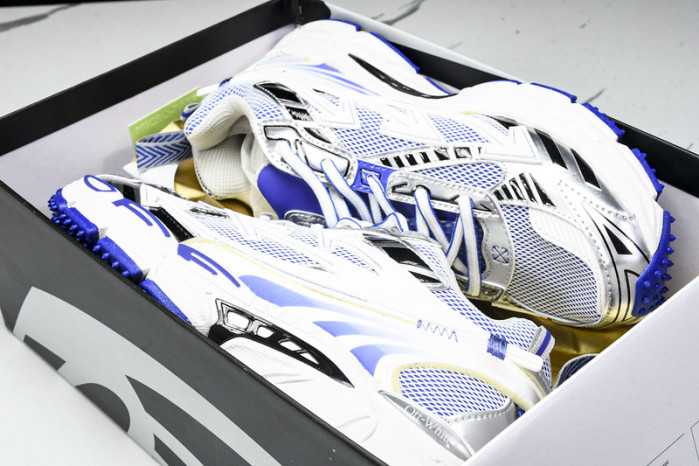 OF BE RIGHT BACK SNEAKERS OB17