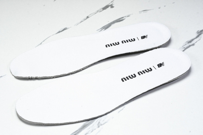 New Balance MIU NB5304