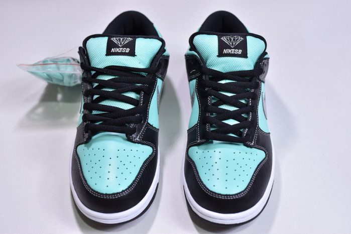 diamond S*pply co. x dunk low pro sb 