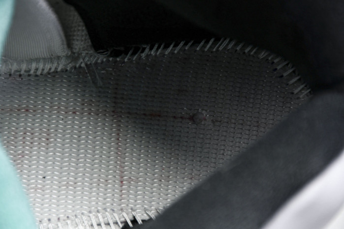 (2013) Jordan 5 Retro Grape 136027-108