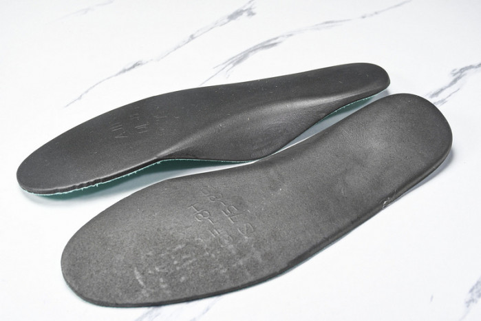 (2013) Jordan 5 Retro Grape 136027-108