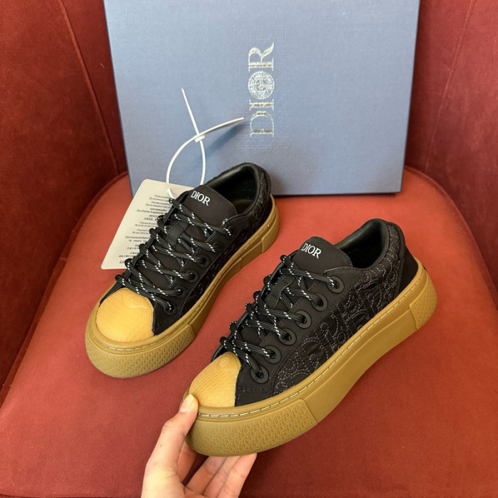 DR B33 LOW-TOP SNEAKERS DR-91