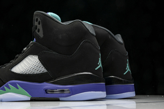 (2025) Jordan 5 Retro Black Grape 136027-007
