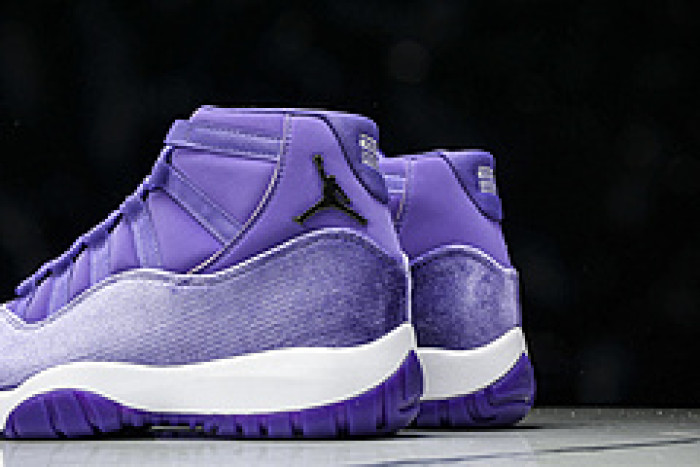 Air Jordan 11 CT8012-555