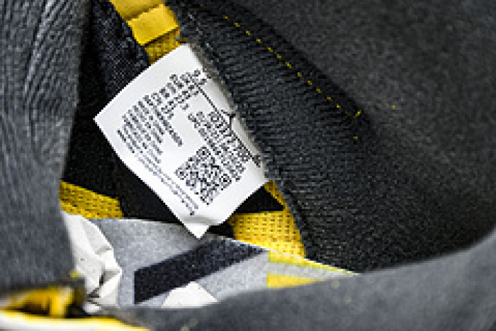 Air Jordan 5 “Tokyo” IO3372-700