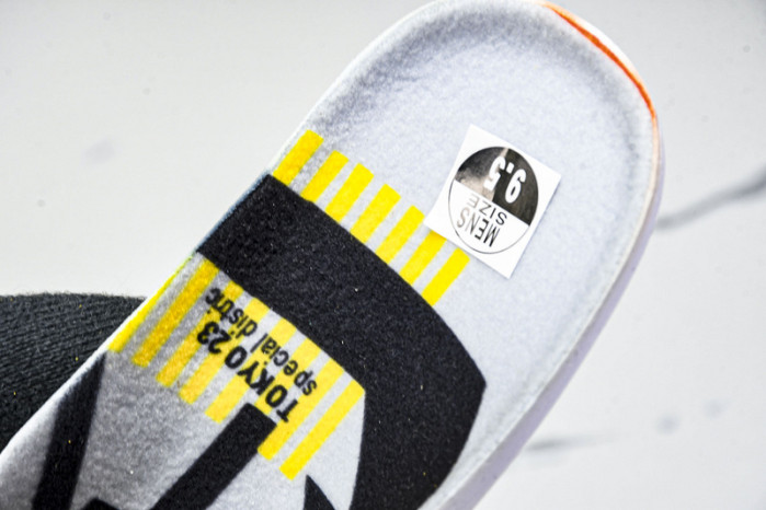 Air Jordan 5 “Tokyo” IO3372-700