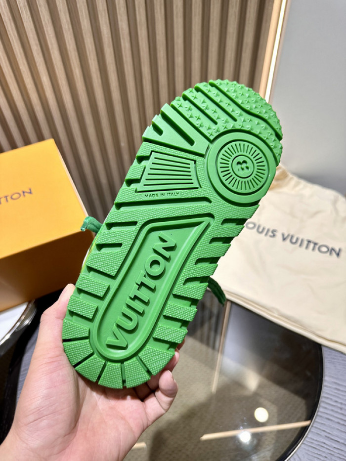 lovt sneaker