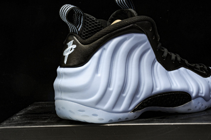 Nike Air Foamposite One Psychic Blue HJ6014-400