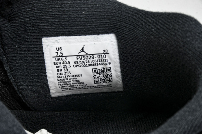 (2025) AIR JORDAN 4 BLACK CAT FV5029-010