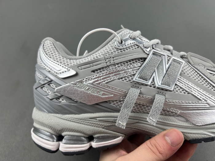 New Balance 1906A Grey M1906AG