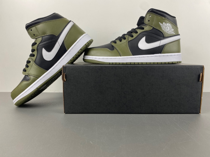 Jordan 1 Mid BQ8426-092