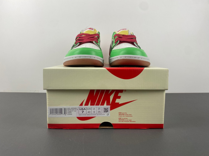 Travis Scott x Air Jordan 1 Low CQ4277-112