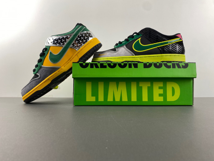 Nike Dunk Low What the Duck Away University of Oregon PE HV1454-001