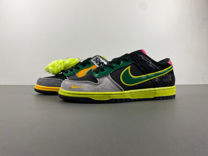 Nike Dunk Low What the Duck Away University of Oregon PE HV1454-001