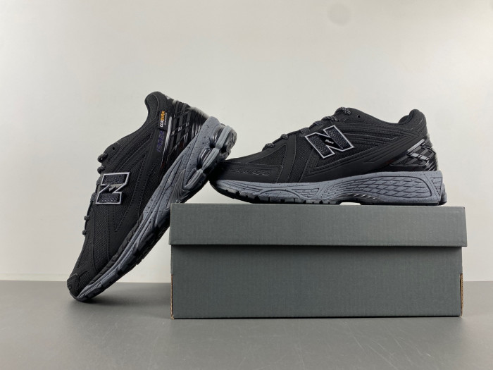 New Balance 1906R M1906ROC