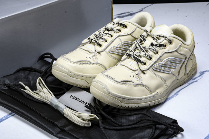 BL Hamptons Worn-Out BHW-8