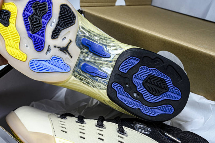 Infinite Archives x Air Jordan Air 17 Retro Low 