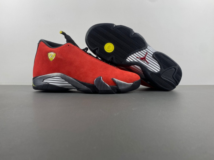 ( 2025 )Air Jordan 14 “Ferrari " IF5015-600
