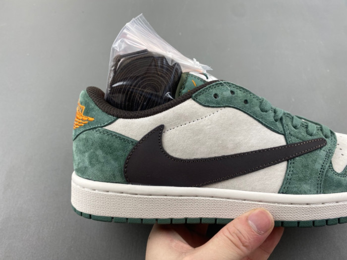 Travis Scott x Air Jordan 1 Low OG DW7866-199